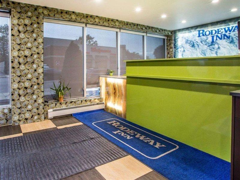 Belleville Rodeway Inn מראה חיצוני תמונה